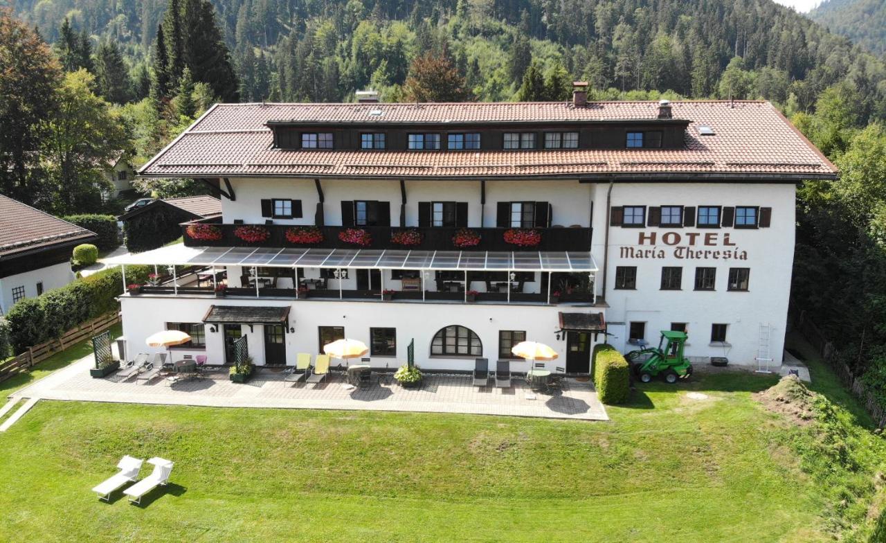 Gaestehaus Hotel Maria Theresia ชลีเอร์ซี ภายนอก รูปภาพ