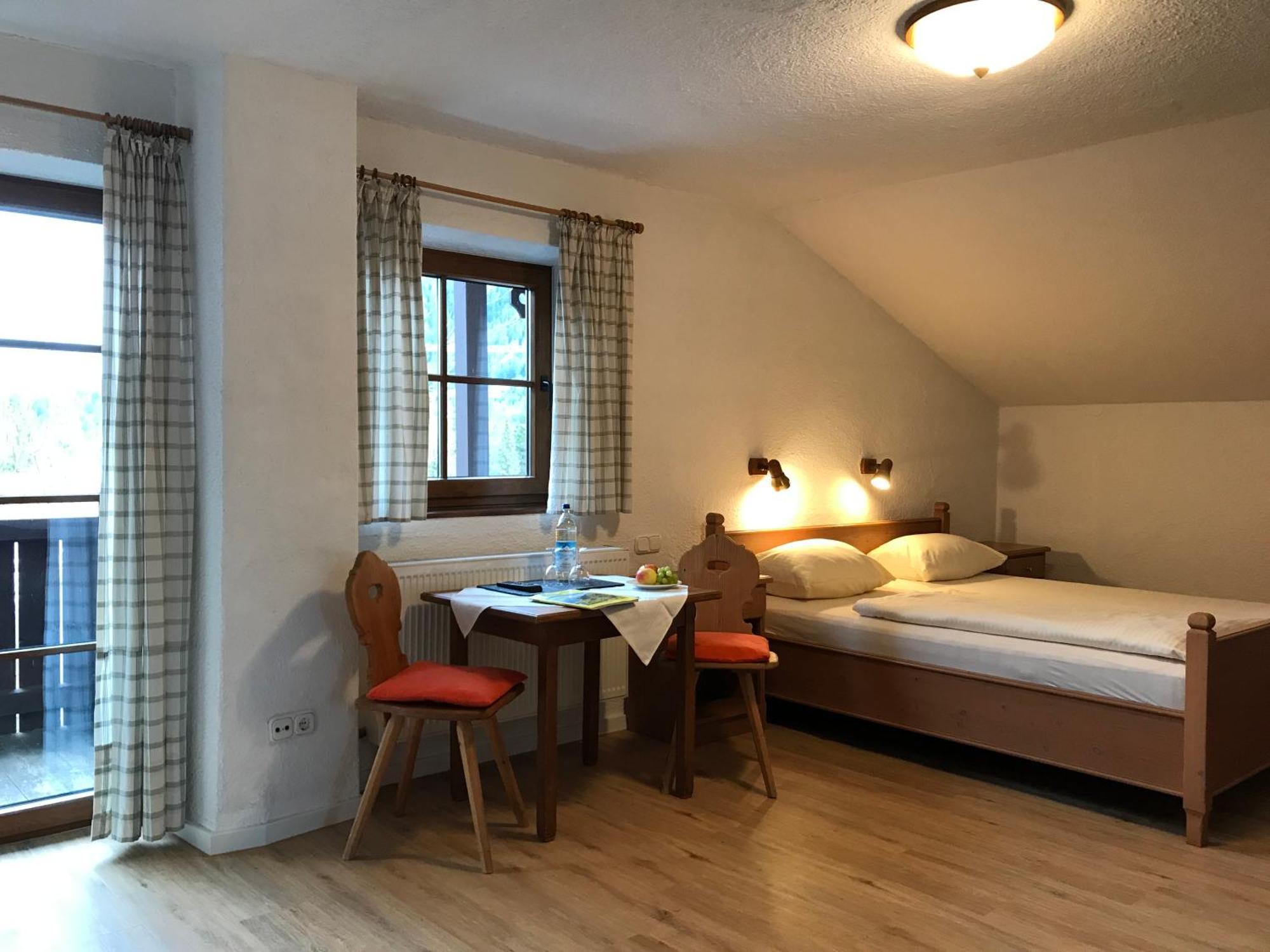 Gaestehaus Hotel Maria Theresia ชลีเอร์ซี ภายนอก รูปภาพ
