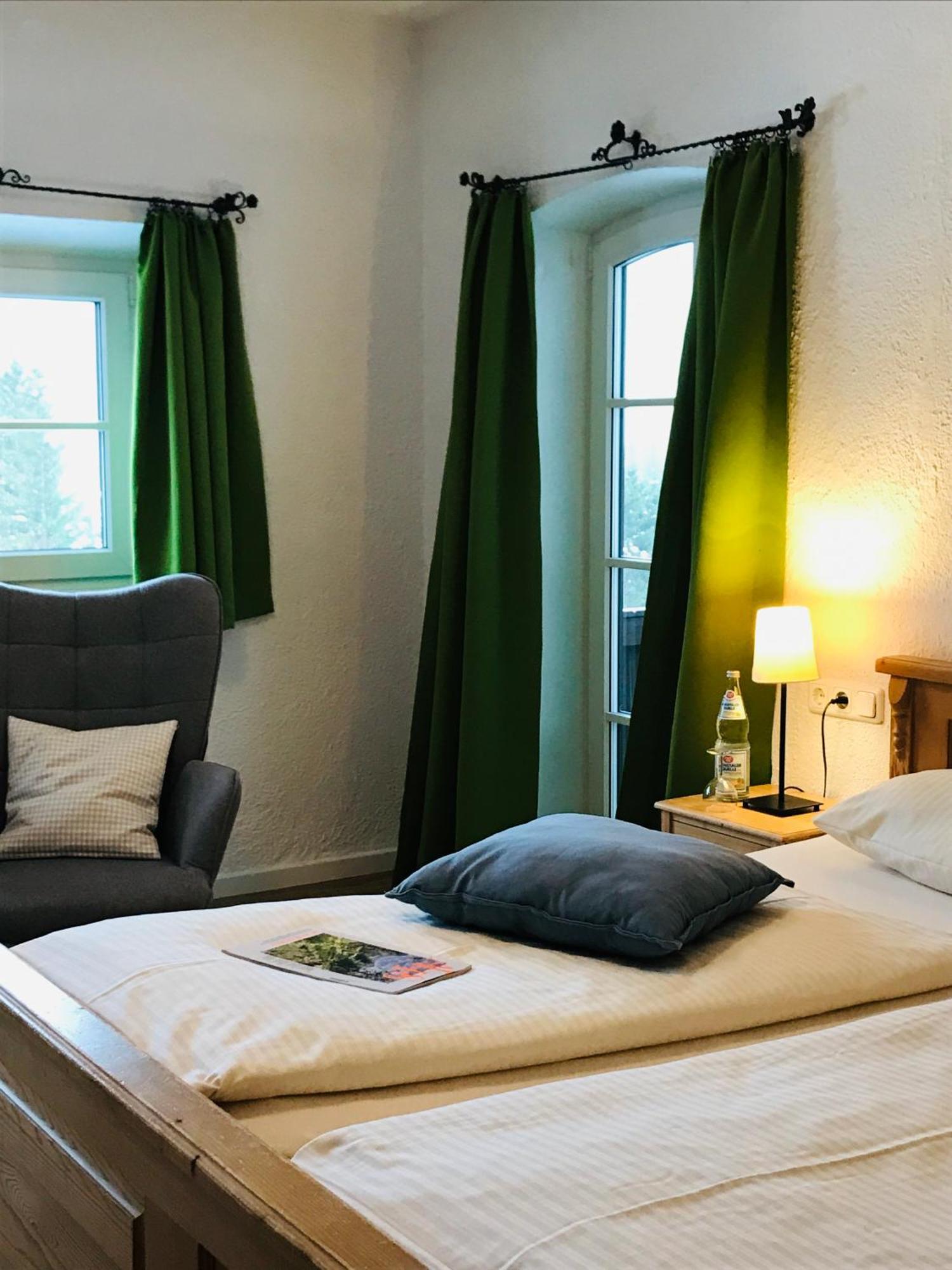 Gaestehaus Hotel Maria Theresia ชลีเอร์ซี ภายนอก รูปภาพ